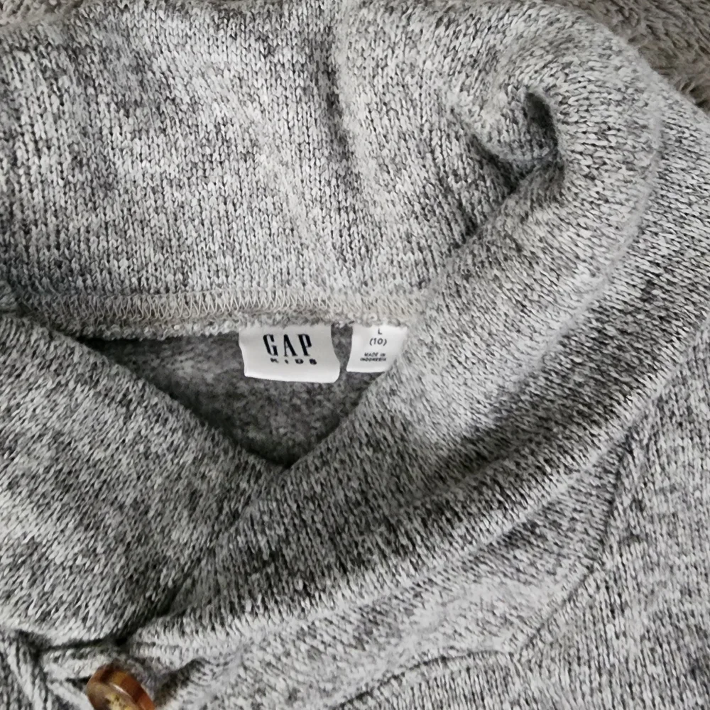 GAP Kids Gray Sweater‎